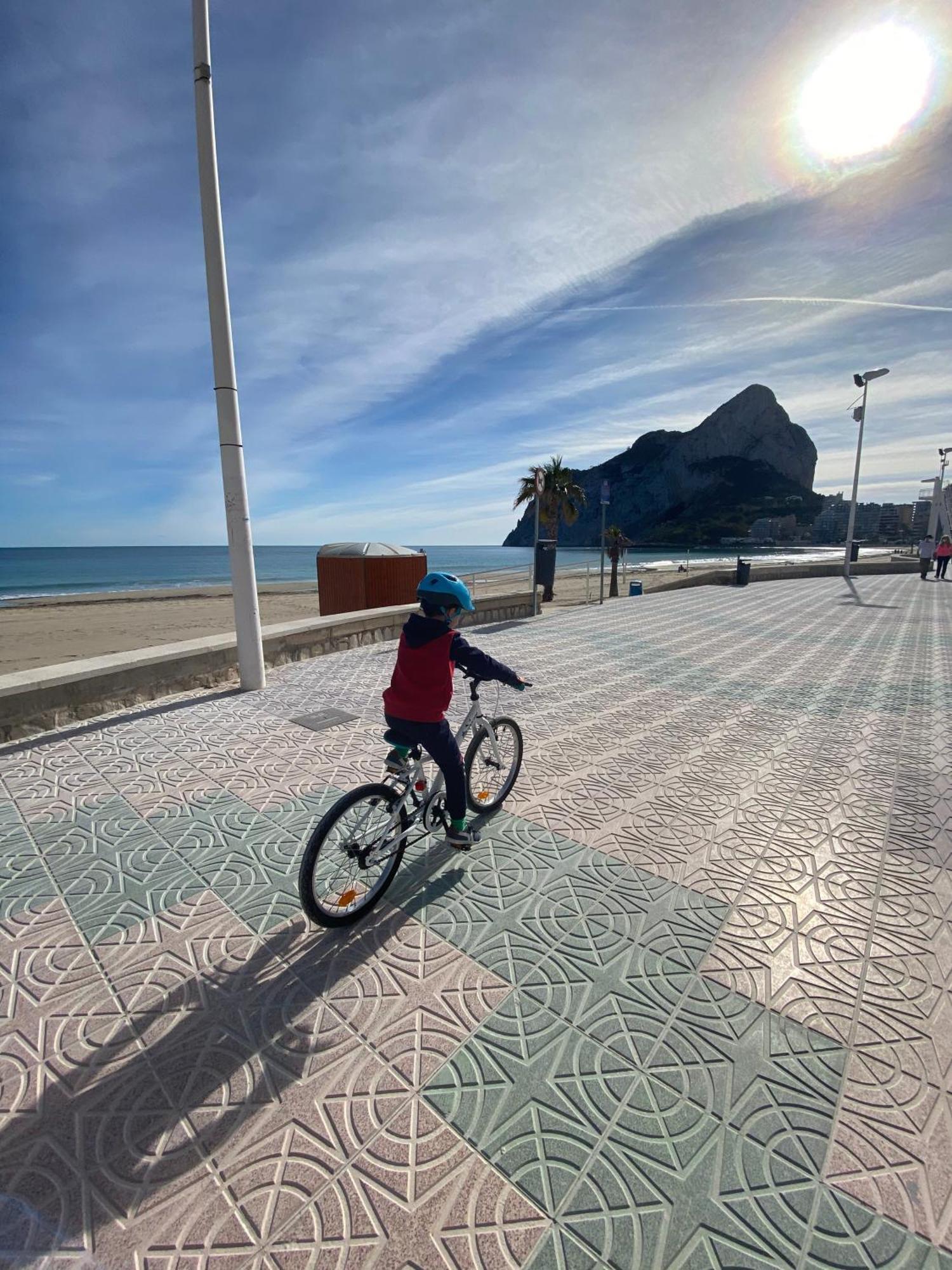 Apto One More Day In Ambar Calpe Luaran gambar